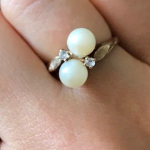 Vintage 14k gold Pearl Diamond ring